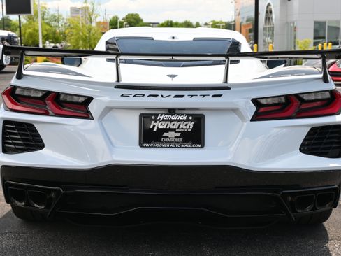 Used 2024 Chevrolet Corvette Stingray Premium Cpe RWD image 14