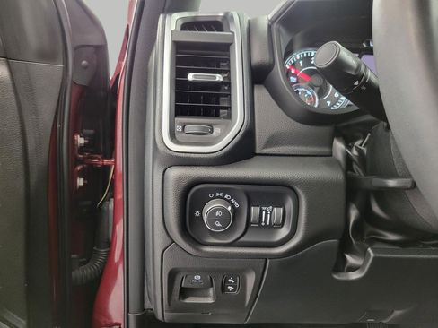 Used 2025 RAM 1500 Big Horn AWD/4WD image 10