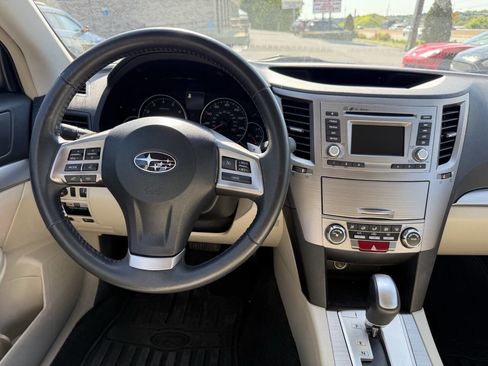 Used 2014 Subaru Outback 2.5i Premium w/ Popular Package #3 AWD/4WD image 25