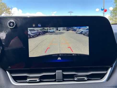 Used 2025 Chevrolet Equinox LT FWD image 28