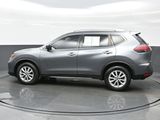 Used 2020 Nissan Rogue SV image 3
