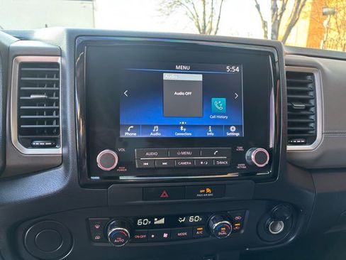 Used 2023 Nissan Frontier SV w/ SV Convenience Package image 17