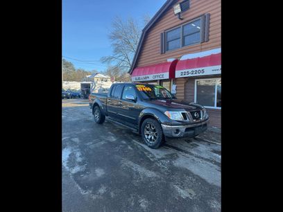 Used 2014 Nissan Frontier SL w/ SL Moonroof Package