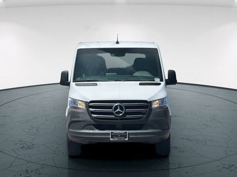 Used 2021 Mercedes-Benz Sprinter 2500 image 10