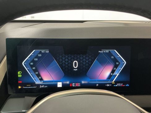 Certified 2025 BMW X3 xDrive30i w/ M Sport Package image 10