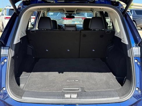 Used 2026 Nissan Rogue SL FWD image 30