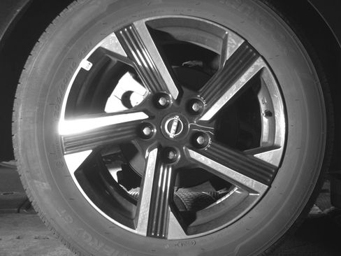 Used 2025 Nissan Sentra SV FWD image 15