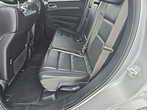 Certified 2020 Jeep Grand Cherokee Limited w/ Premium Lighting Group image 18