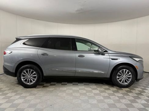 Used 2024 Buick Enclave Essence w/ Technology Package AWD/4WD image 9