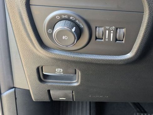 New 2025 Jeep Grand Cherokee L Limited image 15