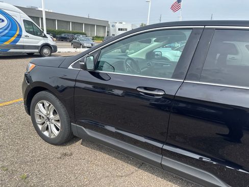Used 2024 Ford Edge Titanium AWD/4WD image 16