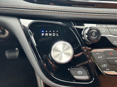 New 2026 Chrysler Pacifica Pinnacle AWD/4WD image 21