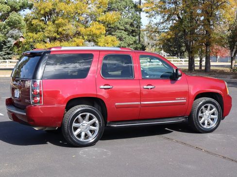 Used 2011 GMC Yukon Denali image 4