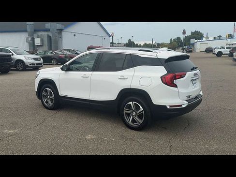 Used 2020 GMC Terrain SLT w/ Preferred Package AWD/4WD image 34