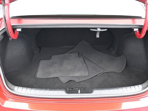 Used 2024 Hyundai Elantra SE image 31