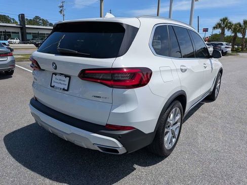 Used 2022 BMW X5 xDrive40i w/ Luxury Seating Package AWD/4WD image 5