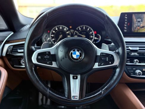 Used 2018 BMW M550i xDrive w/ Driving Assistance Package image 24
