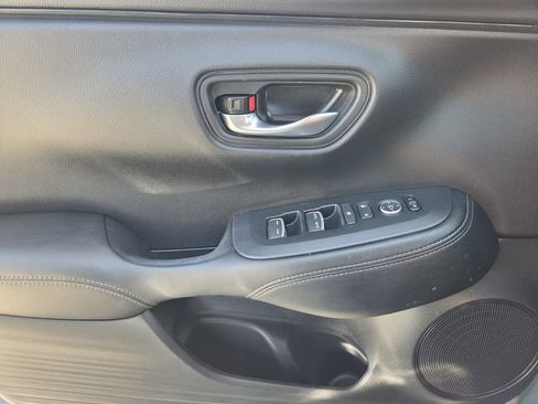 Used 2024 Honda HR-V EX-L image 23