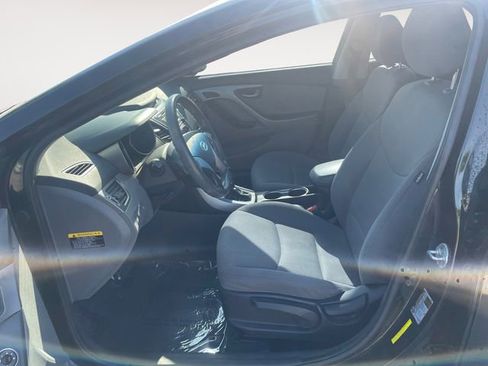 Used 2015 Hyundai Elantra SE FWD image 9