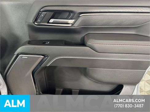 Used 2024 GMC Sierra 2500 AT4X image 17