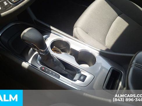 Used 2023 Chevrolet Malibu LT FWD image 10