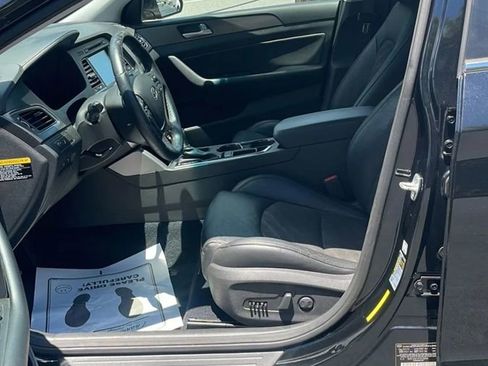 Used 2015 Hyundai Sonata SE FWD image 9