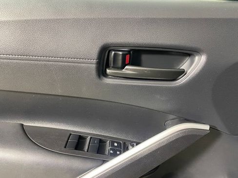 Certified 2024 Toyota Corolla Cross LE image 21