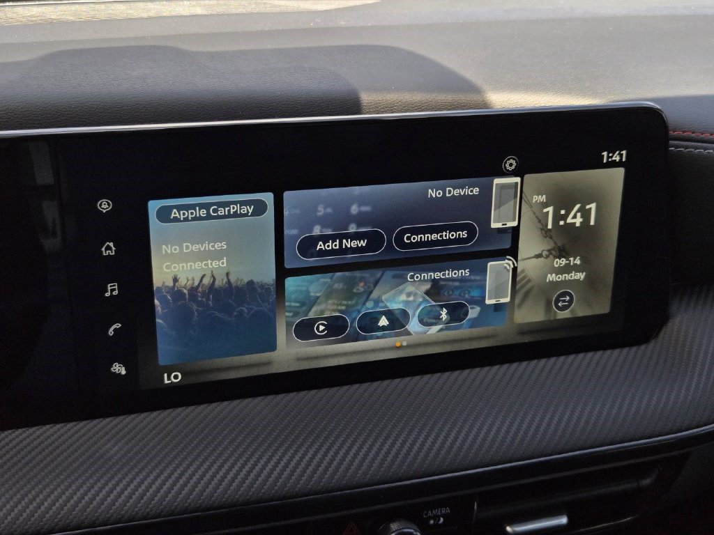 Certified 2025 Nissan Kicks SR AWD/4WD image 19