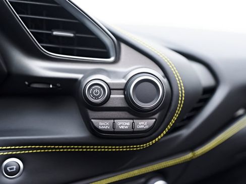 Used 2019 Ferrari 488 Spider RWD image 80
