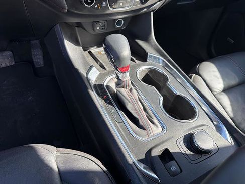 Certified 2023 Chevrolet Traverse RS image 19