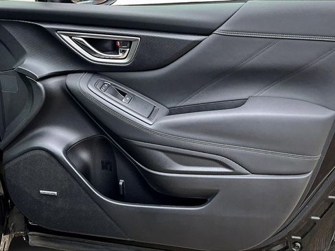 Used 2020 Subaru Forester Touring image 26