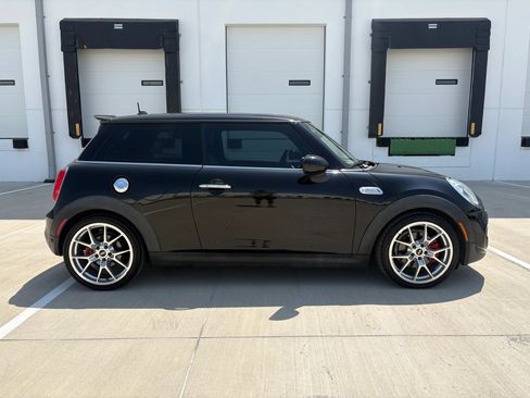 Used 2014 MINI Cooper S FWD image 3