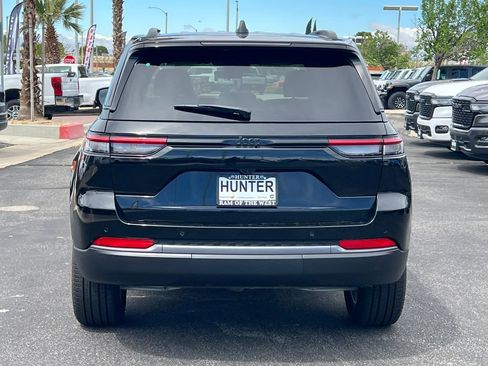 New 2026 Jeep Grand Cherokee Limited w/ Limited Altitude Package image 6