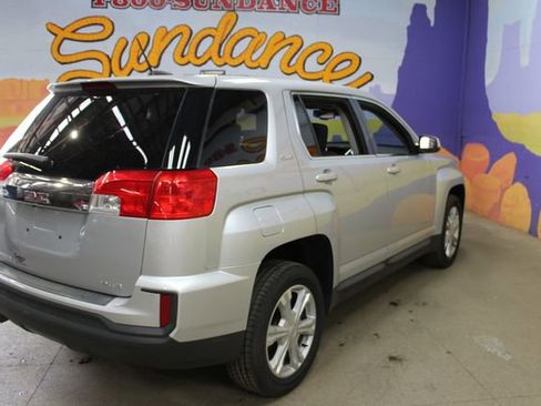 Used 2017 GMC Terrain SLE AWD/4WD image 8