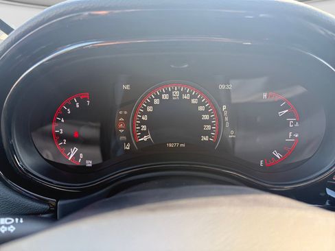 Used 2025 Dodge Durango GT AWD/4WD image 14