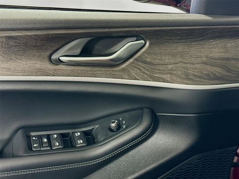 New 2026 Jeep Grand Cherokee L 4WD image 13