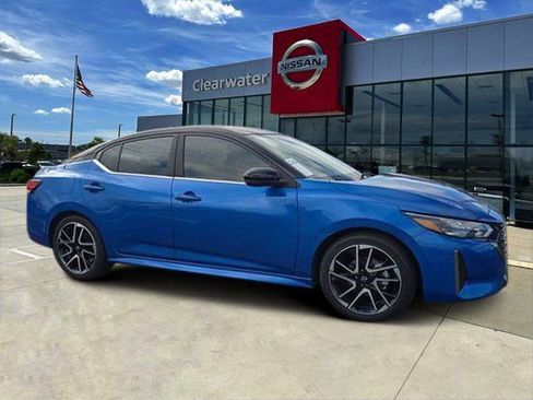 Used 2024 Nissan Sentra SR w/ SR Premium Package image 1