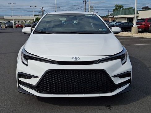 New 2026 Toyota Corolla SE FWD image 2