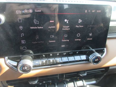 New 2026 GMC Canyon AT4 w/ Nightfall Essentials Package AWD/4WD image 17