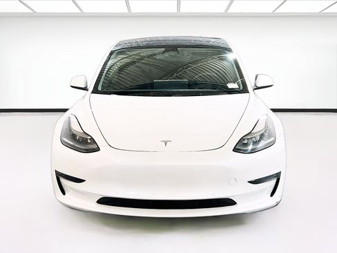 Used 2022 Tesla Model 3 Long Range AWD/4WD image 2