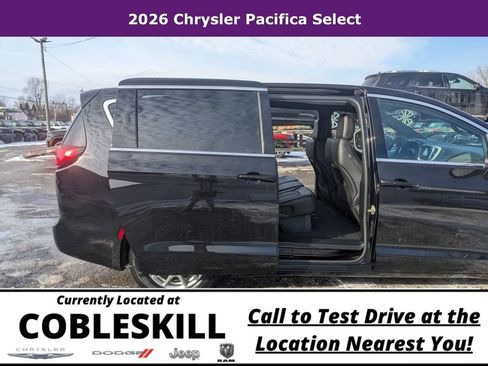 New 2026 Chrysler Pacifica Select image 13