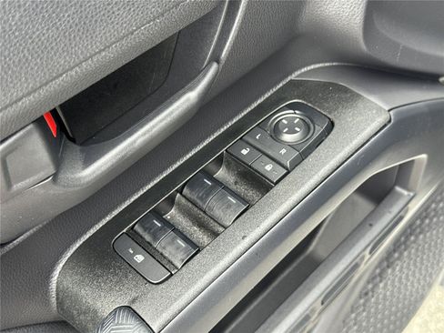 Used 2025 Toyota 4Runner SR5 RWD image 19