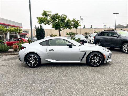 Certified 2023 Toyota GR86 image 6