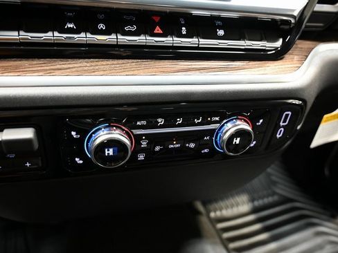 New 2026 GMC Sierra 1500 Elevation image 21