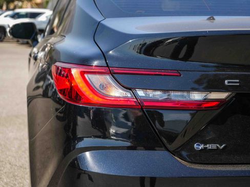 Used 2026 Toyota Camry LE FWD image 9