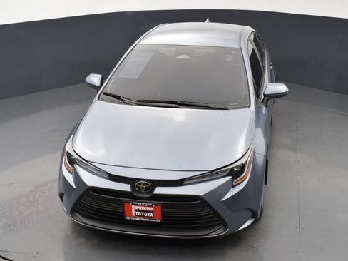 Used 2025 Toyota Corolla LE FWD image 22