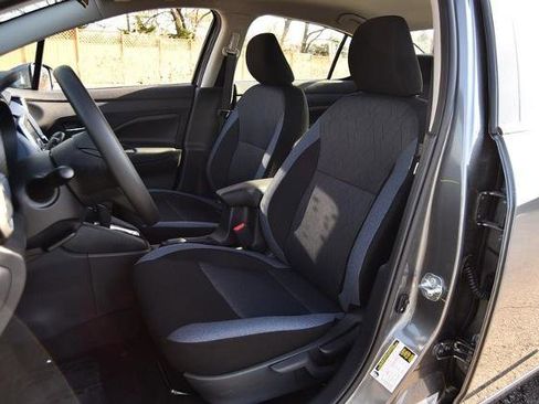 New 2025 Nissan Versa SV image 18