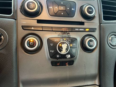 Used 2014 Ford Taurus SEL FWD image 15