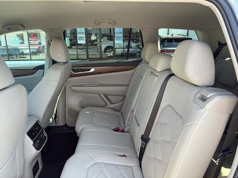 New 2026 Volkswagen Atlas SE image 13