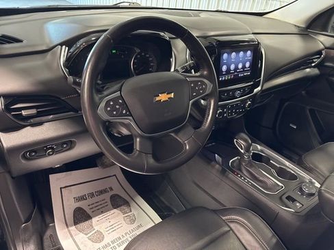 Used 2021 Chevrolet Traverse Premier w/ Redline Edition image 22